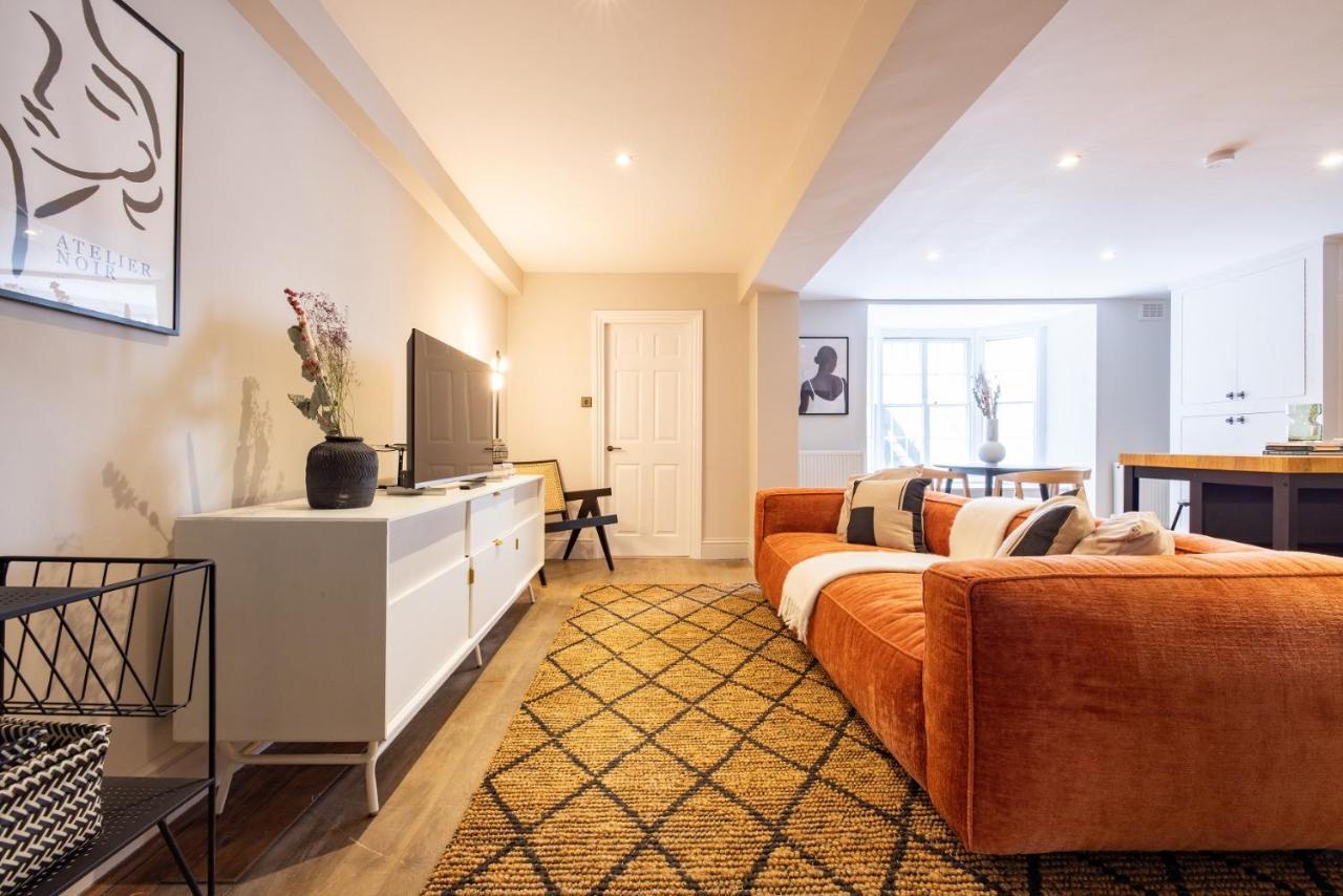 The Paddington Flat - Modern 2Bdr With Patio Apartment London Bagian luar foto