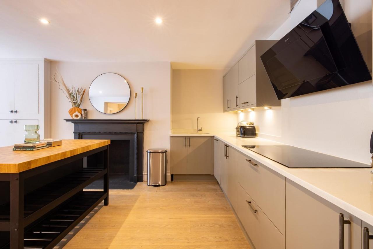 The Paddington Flat - Modern 2Bdr With Patio Apartment London Bagian luar foto